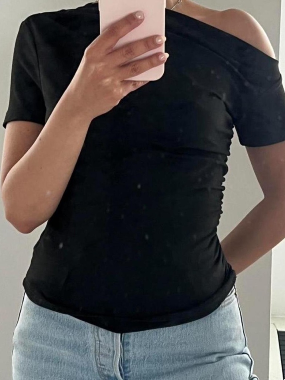Black Ruched Short-Sleeve Women’s Top